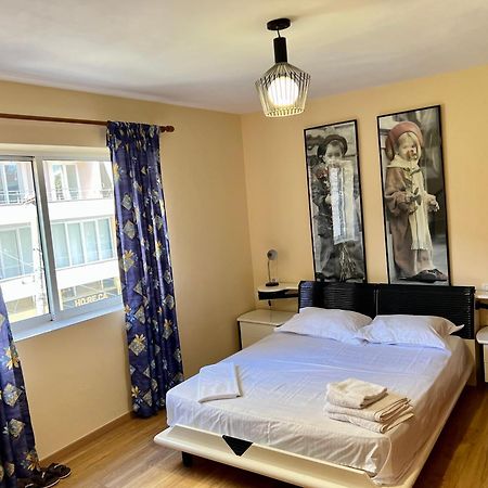 Skanderbeg Square Apartment Tirana Buitenkant foto