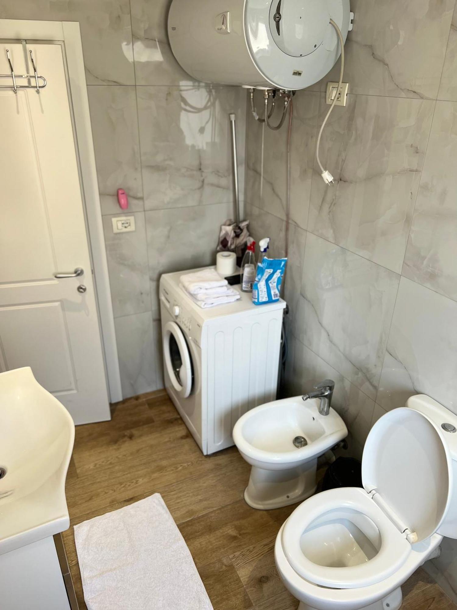 Skanderbeg Square Apartment Tirana Buitenkant foto